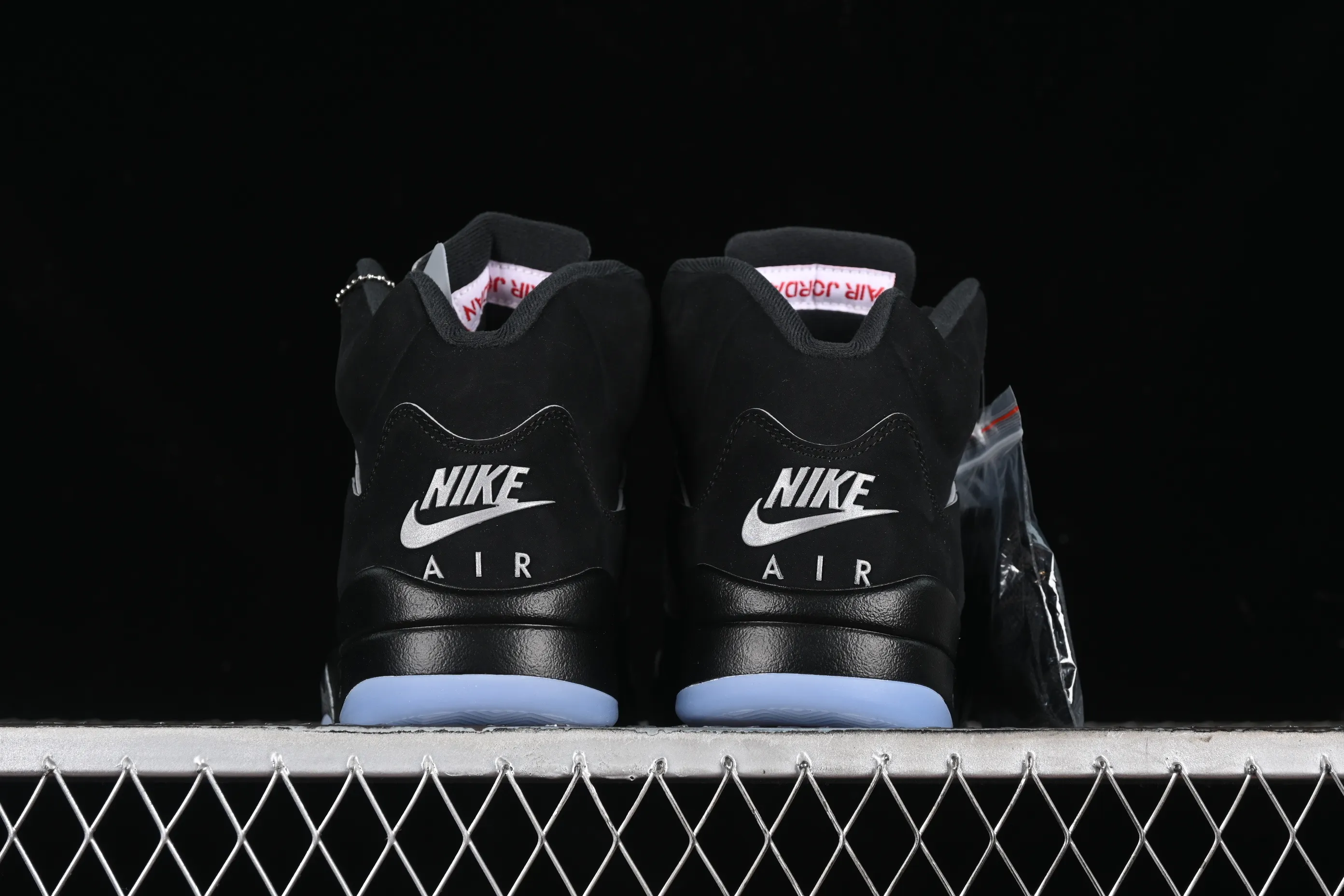 All categories Air Jordan Jordan series basketball shoes Air Jordan 5 pure original version Air Jordan 5 Black "Metallic Reimagined" AJ5 Joe 5 black silver HF3975-001